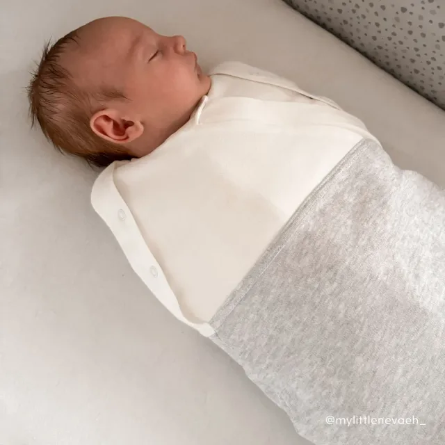 MORI Newborn Swaddle Bag, image 1